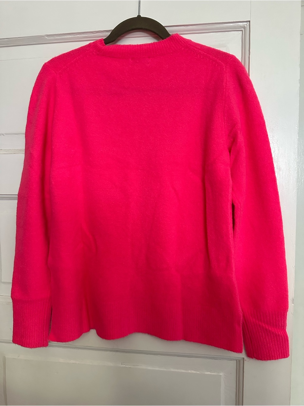 J. Crew Women's Scoop/Crewneck Sweater in Hot Pink - Picture 2 of 3